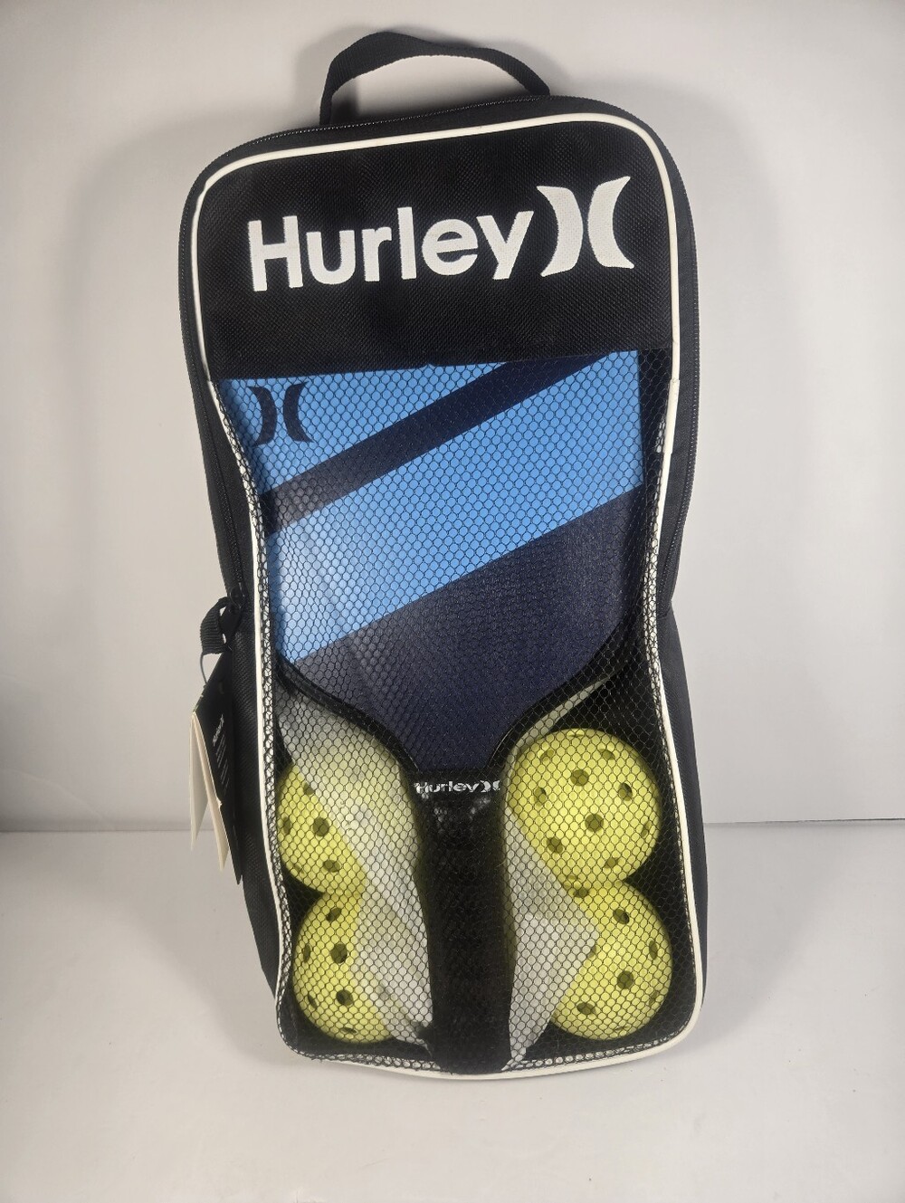 New Hurley 7 Piece Pickleball Set 2) Paddles 4) Balls 1) Carrying Case